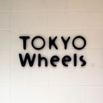 TOKYO Wheels 大阪 Store　ロゴサイン